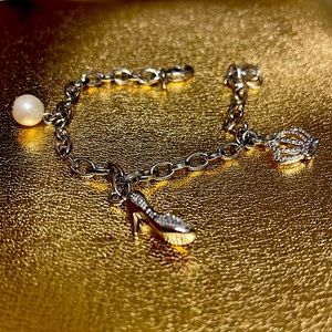 Cute bracelet with 3 charms